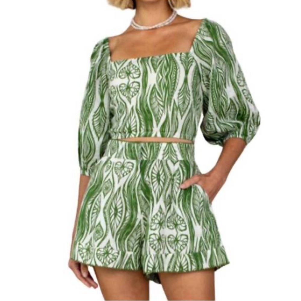 OLIVIA JAMES THE LABEL Sami shorts in lilypad Green Leaf Print Women's Set Linen